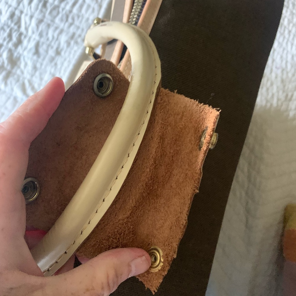 Vintage Lacoste by Lark carry on suitcase . - Picture 8 of 14
